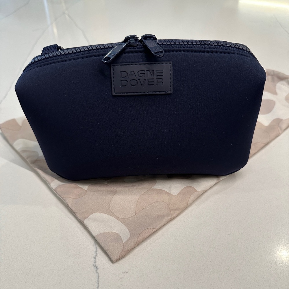 Dagne Dover Small Hunter Toiletry Bag